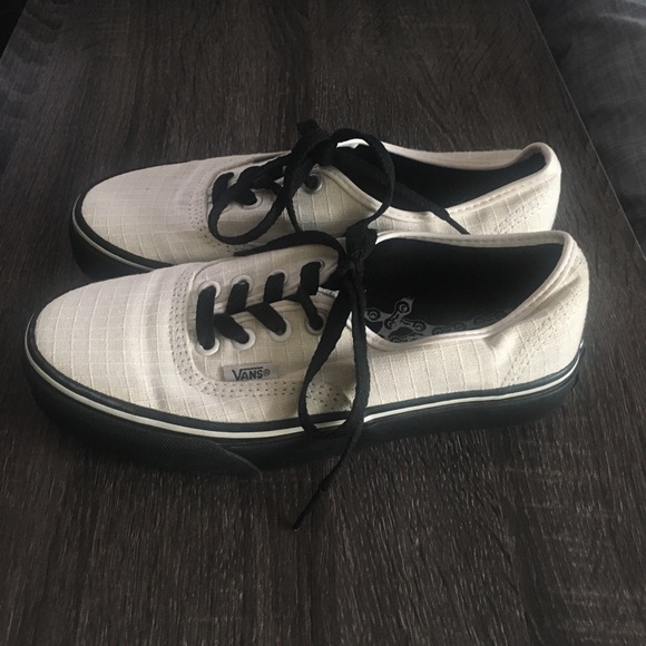 vans authentic white black sole